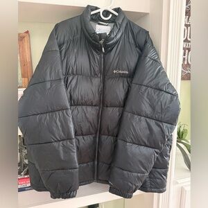 Columbia Men's XXL Black Puffer Jacket